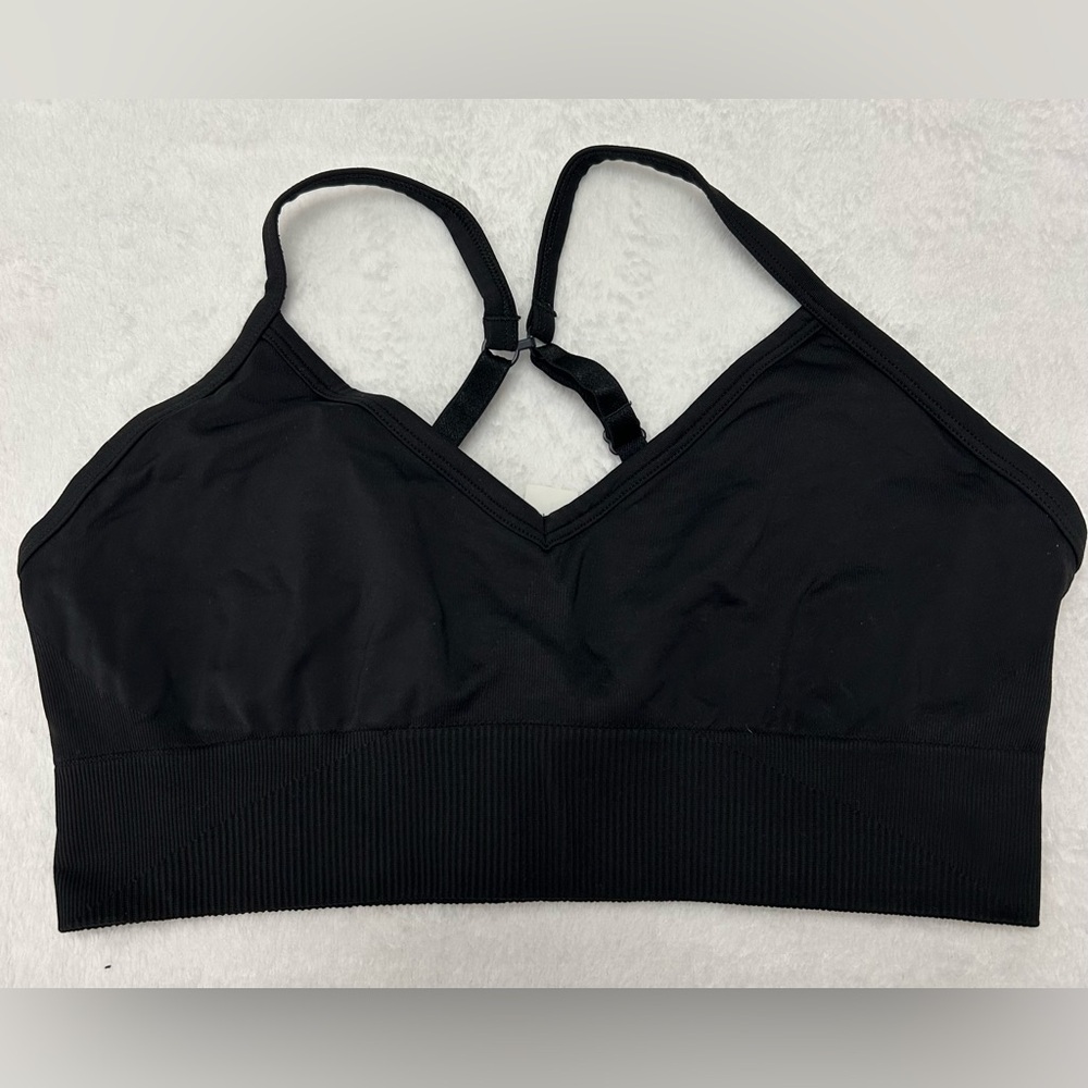 Lululemon size 8 Ebb to Street adjustable sports bra - Picture 3 of 8